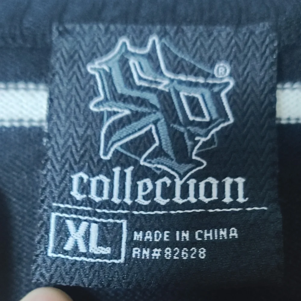 South Pole Black‎ and White Zip Up Sweater